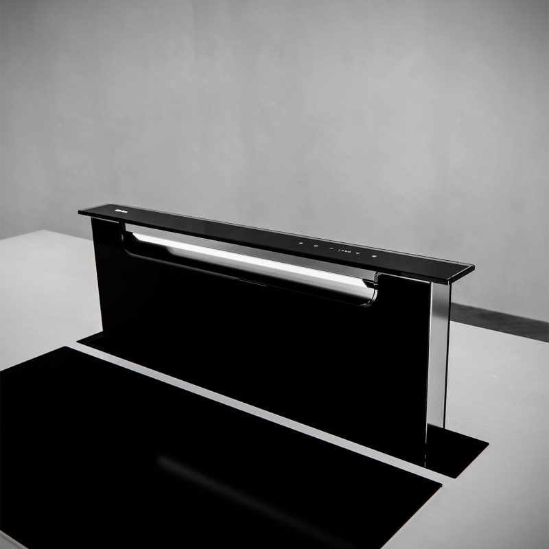 Balance downdraft hood in black glass